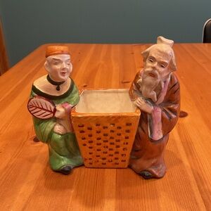 VINTAGE ASIAN MEN PLANTER FLORART CHINA VINTAGE 1950s BASKET SCARCE TO FIND